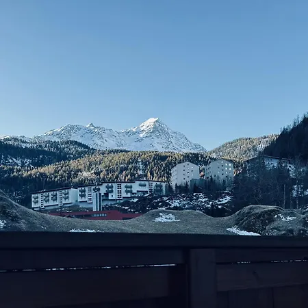 Haus Felsneck-2
