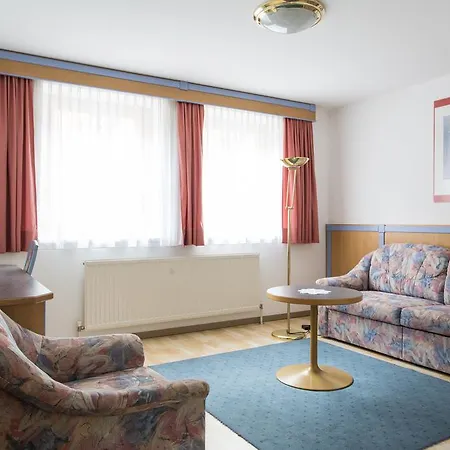 Hotel Das Zentrum-3